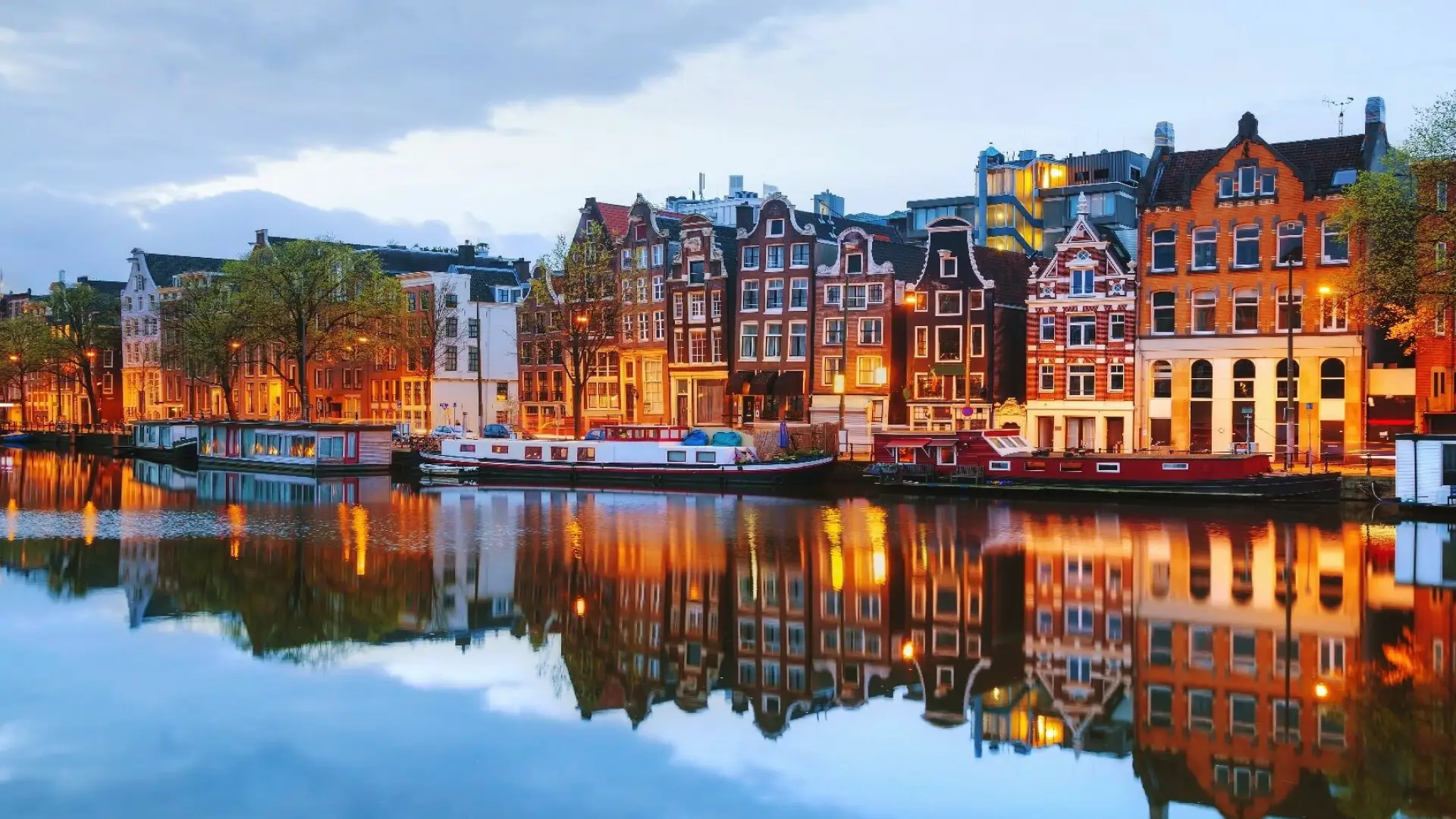 Amsterdam private jet charter
