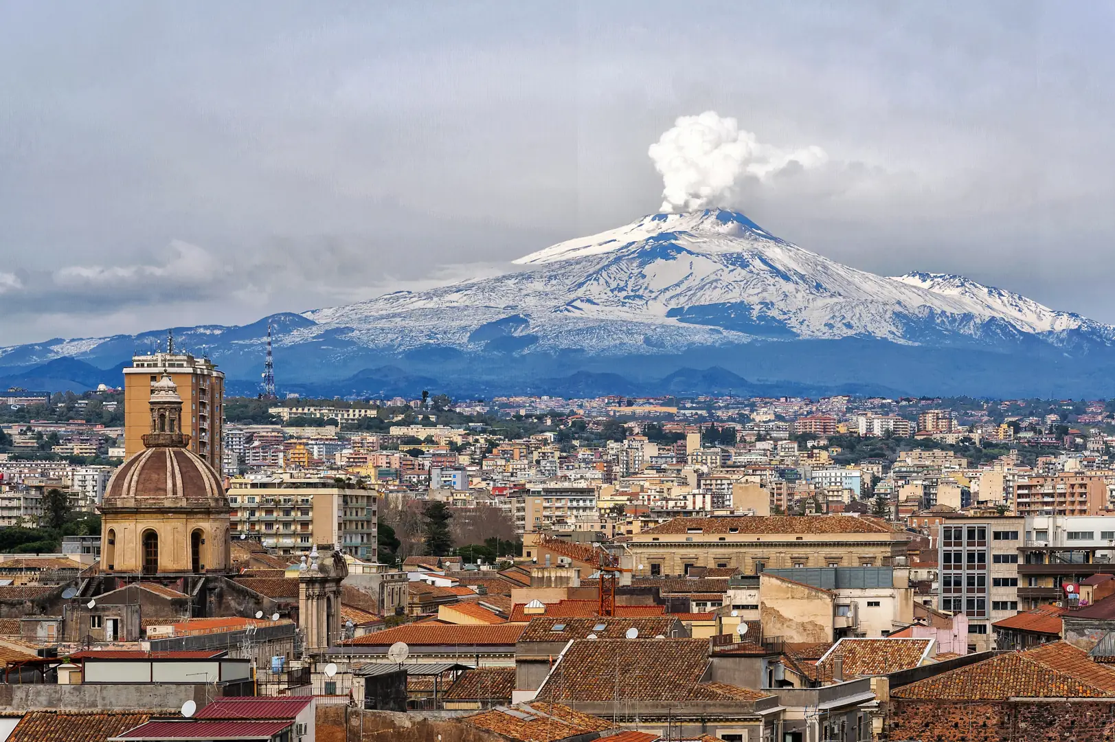 Catania private jet charter