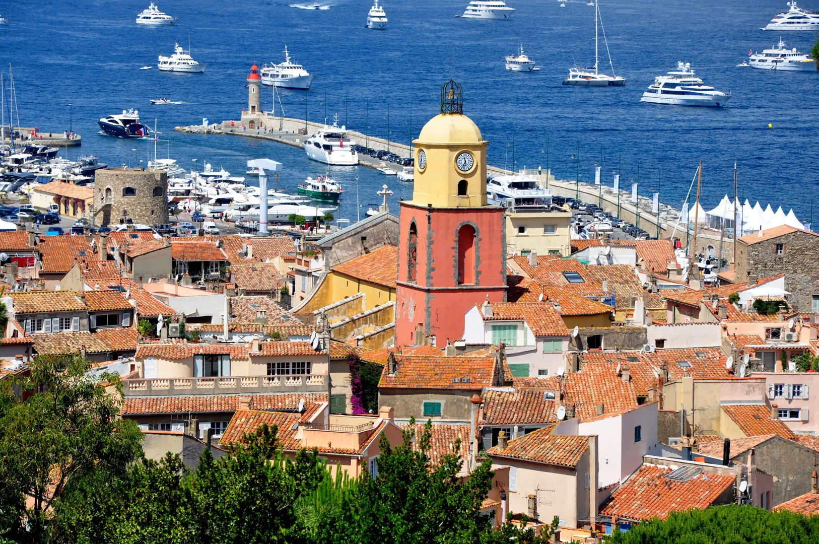 Saint-Tropez private jet charter