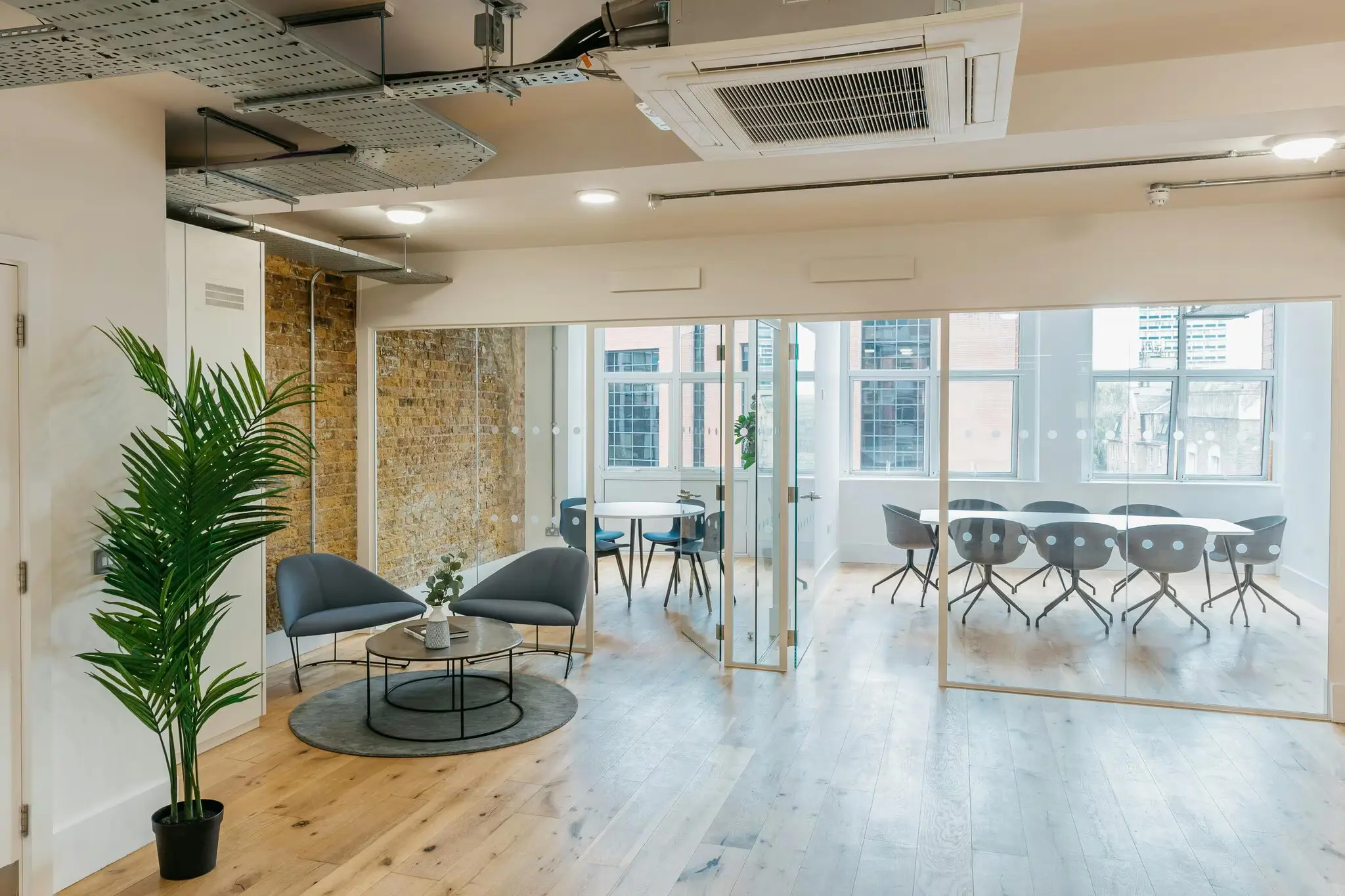 Private Flights London Office Interior
